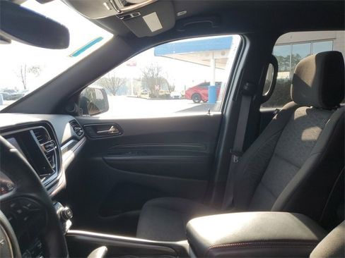 Used 2024 Dodge Durango GT image 17