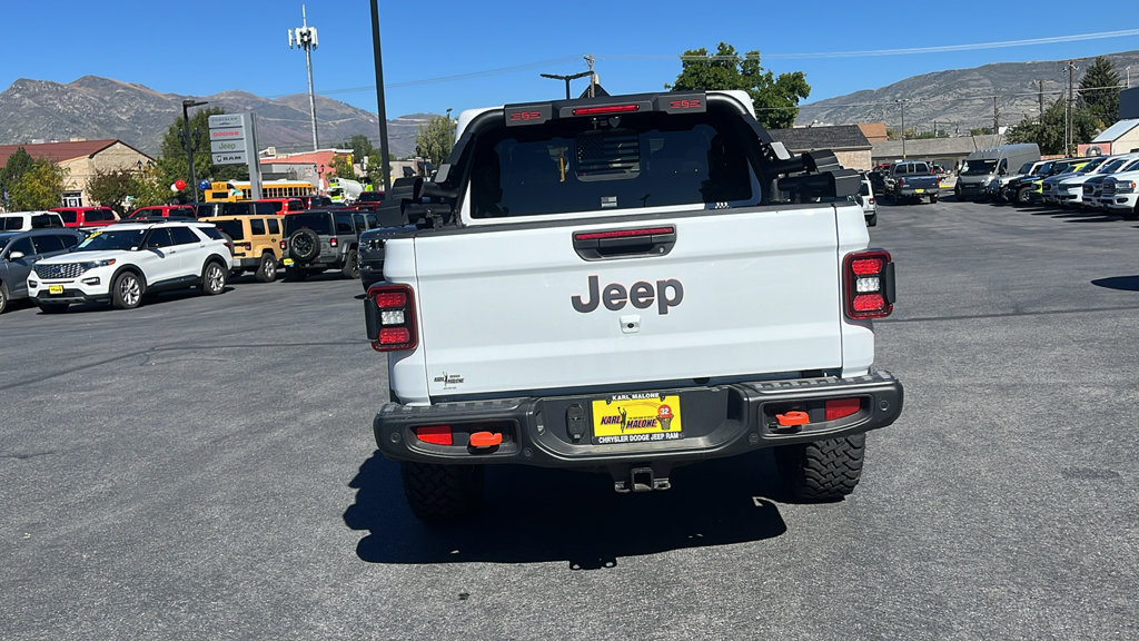 Used 2026 Jeep Gladiator Mojave AWD/4WD image 6