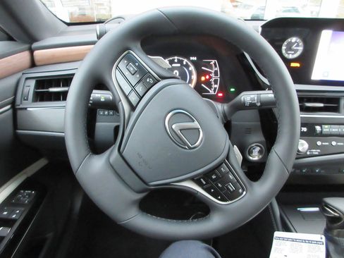 New 2025 Lexus ES 350 w/ Premium Package image 33