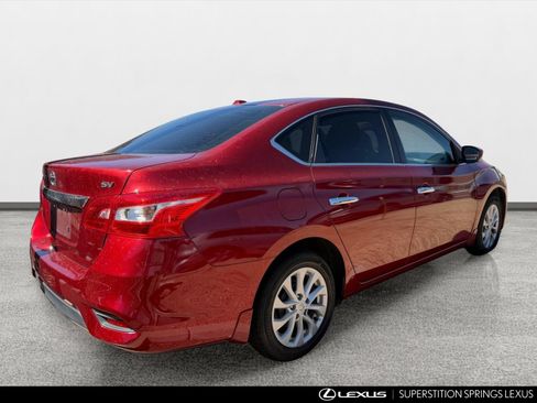 Used 2019 Nissan Sentra SV FWD image 3