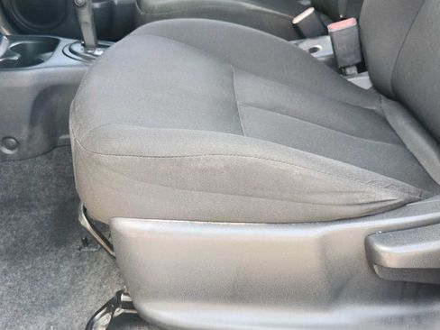 Used 2016 Nissan Versa S Plus FWD image 21