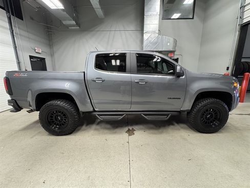 Used 2019 Chevrolet Colorado Z71 AWD/4WD image 11