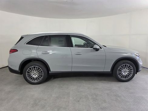 New 2026 Mercedes-Benz GLC 300 image 3