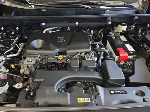 Used 2023 Toyota RAV4 XLE image 23