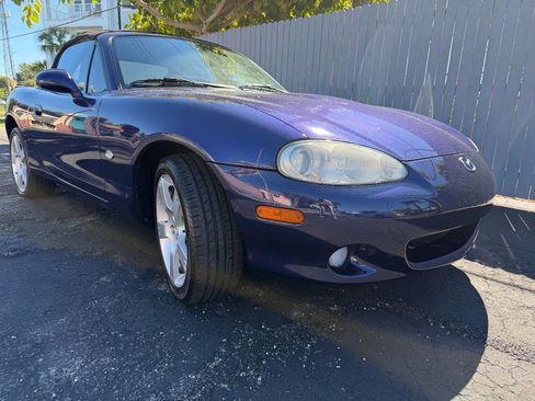 Used 2003 MAZDA MX-5 Miata LS image 19