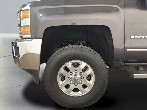 Used 2015 Chevrolet Silverado 2500 LTZ w/ Duramax Plus Package image 35