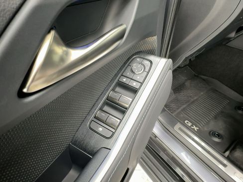 Used 2024 Lexus GX 550 w/ Accessory Package (Z1) image 13