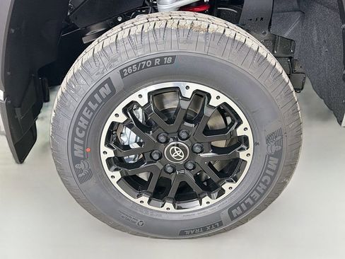New 2026 Toyota Tundra SR5 AWD/4WD image 27