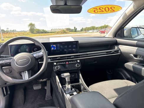 Used 2025 Hyundai Tucson SEL image 10