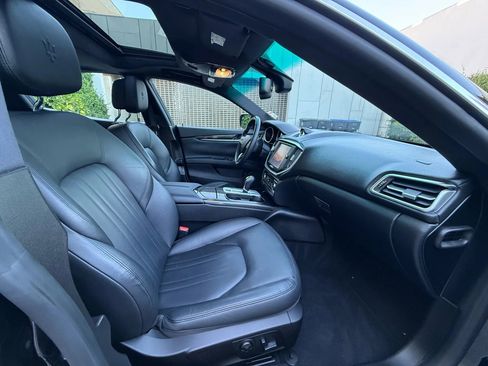 Used 2016 Maserati Ghibli image 15