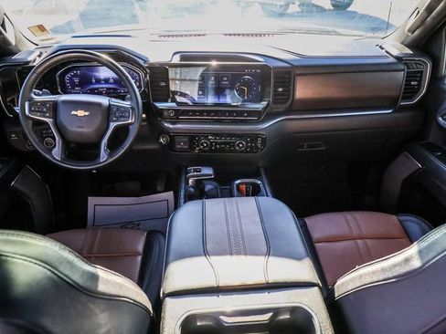 Used 2023 Chevrolet Silverado 1500 High Country w/ Technology Package AWD/4WD image 25