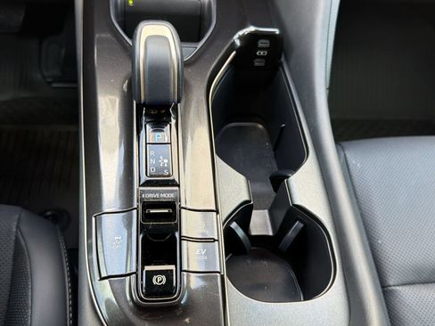 Certified 2025 Toyota Crown Signia AWD/4WD image 18