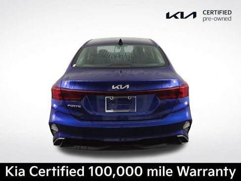 Certified 2022 Kia Forte LXS FWD image 7