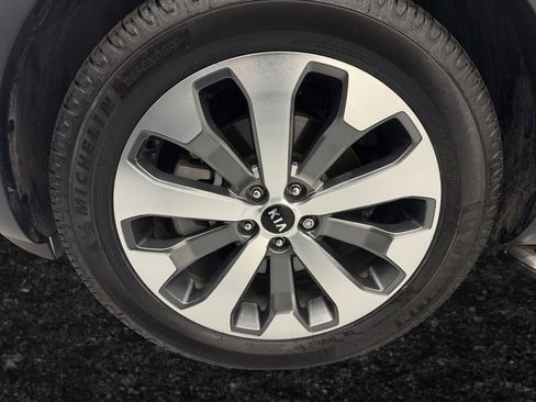 Used 2020 Kia Telluride EX w/ EX Premium Package image 26