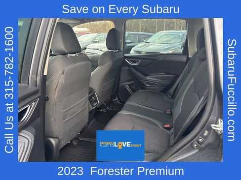 Used 2023 Subaru Forester Premium AWD/4WD image 31