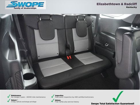 Used 2024 Ford Explorer XLT w/ Equipment Group 202A image 16