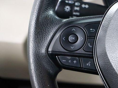 Used 2020 Toyota Corolla LE FWD image 13
