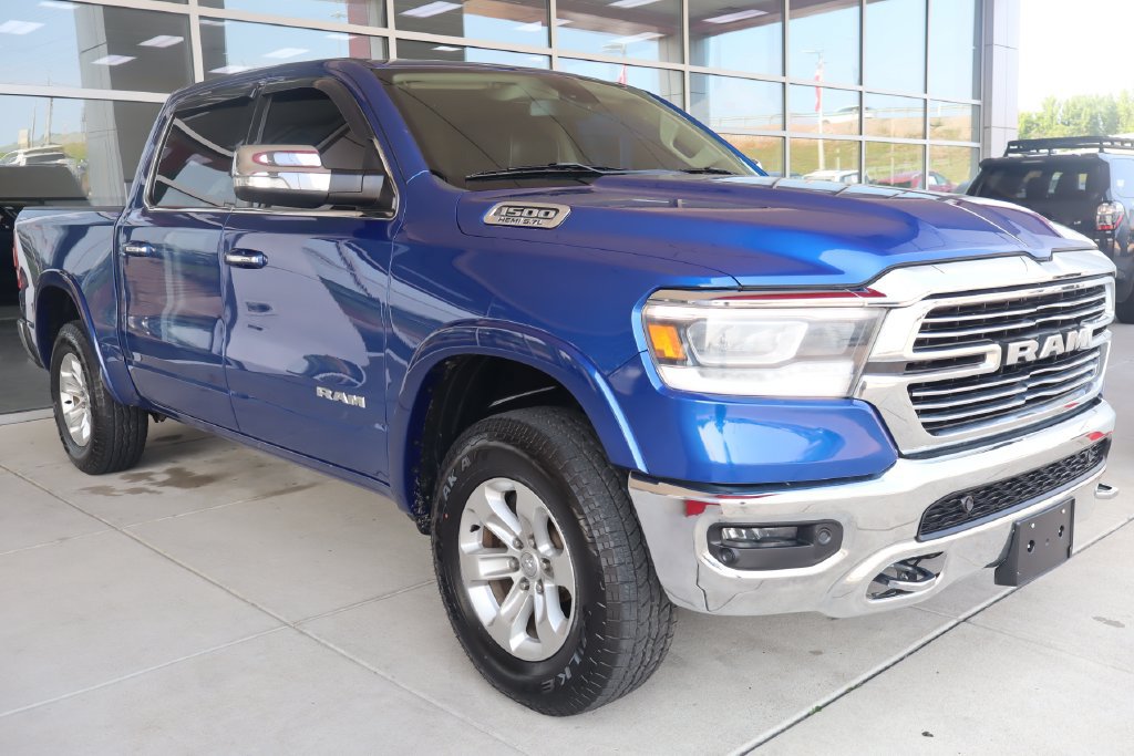 Used 2019 RAM 1500 Laramie AWD/4WD image 1