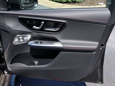 New 2025 Mercedes-Benz GLC 43 AMG 4MATIC image 15