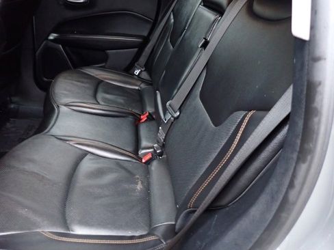 Used 2021 Jeep Compass Limited w/ Elite Exterior Group image 17