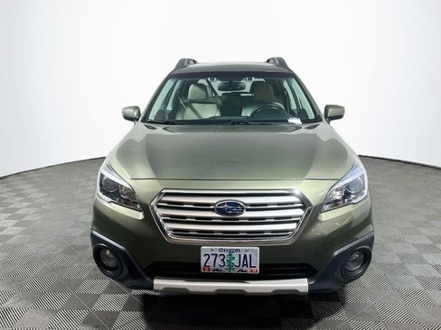 Used 2016 Subaru Outback 2.5i Limited AWD/4WD image 2