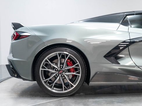 Used 2023 Chevrolet Corvette Stingray Premium Conv w/ Z51 Performance Package RWD image 21