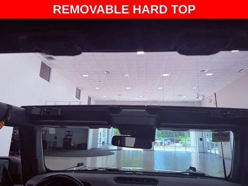 Used 2023 Ford Bronco Badlands w/ Sasquatch Package AWD/4WD image 7