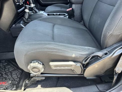 Used 2021 Jeep Gladiator Sport AWD/4WD image 20