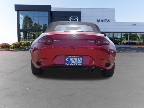 New 2026 MAZDA MX-5 Miata Sport RWD image 5