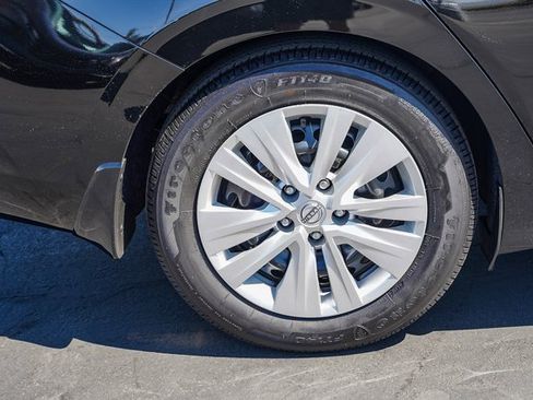 New 2025 Nissan Sentra S image 9