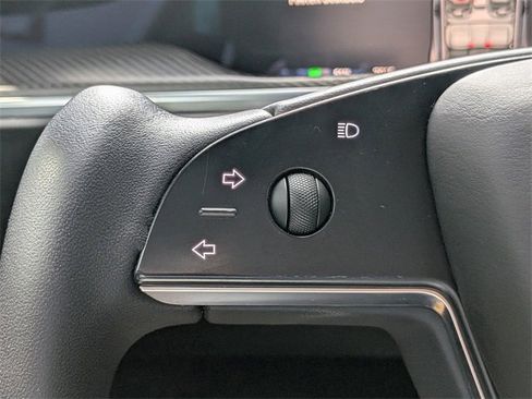 Used 2021 Tesla Model S Plaid image 17