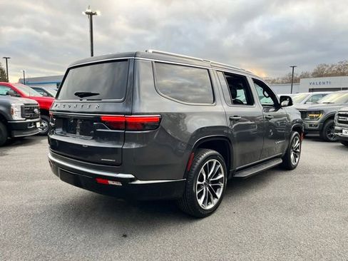Used 2022 Jeep Wagoneer Series II w/ Premium Group I AWD/4WD image 6