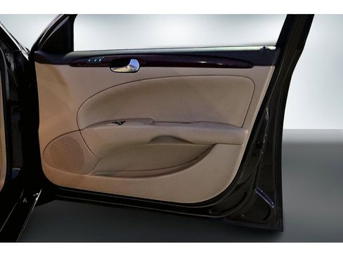 Used 2008 Buick Lucerne CXL w/ Ultra Confidence Package image 13