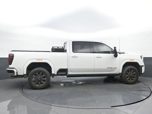 Used 2024 GMC Sierra 2500 AT4 w/ AT4 Premium Plus Package AWD/4WD image 2