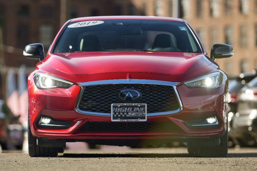 Used 2019 INFINITI Q60 Red Sport 400 w/ Cargo Package AWD/4WD image 3