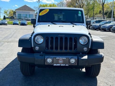 Used 2016 Jeep Wrangler Unlimited Sport AWD/4WD image 3