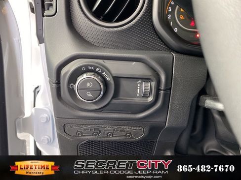 New 2026 Jeep Gladiator Rubicon w/ Steel Power Dome Hood Package image 15