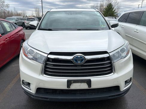 Used 2016 Toyota Highlander Limited Platinum image 2