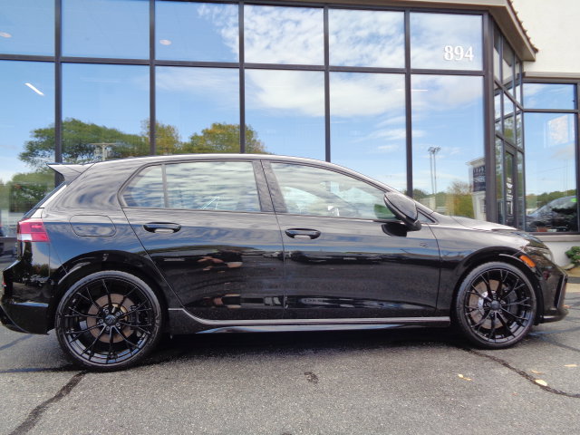 Used 2025 Volkswagen Golf R Black Edition AWD/4WD image 4