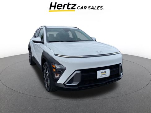 Used 2025 Hyundai Kona SEL image 1