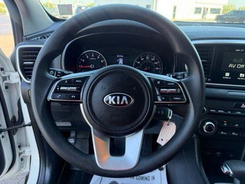 Used 2022 Kia Sportage LX FWD image 7