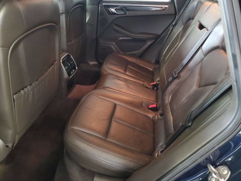 Used 2016 Porsche Macan S image 12