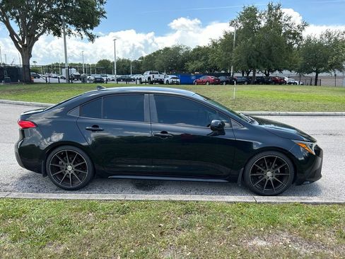 Used 2020 Toyota Corolla LE FWD image 7