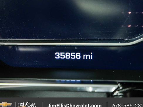 Used 2022 Chevrolet Silverado 1500 LT AWD/4WD image 8