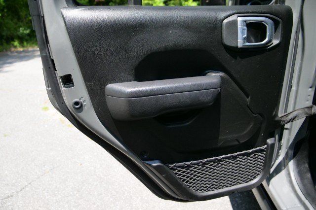 Used 2023 Jeep Wrangler Unlimited Sport AWD/4WD image 27