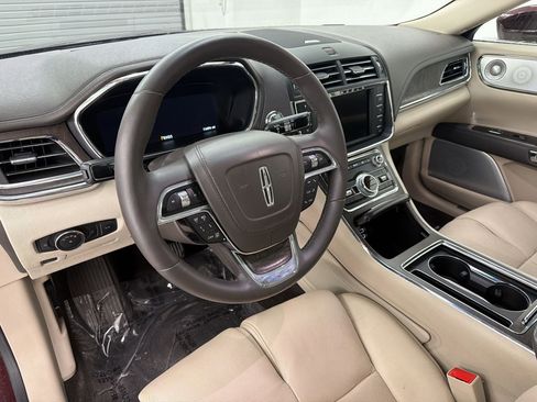 Used 2017 Lincoln Continental Reserve w/ Luxury Package FWD image 4