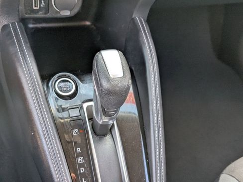 Used 2019 Nissan Kicks SR FWD image 22
