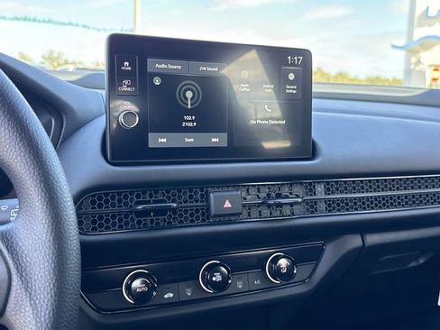 New 2026 Honda HR-V LX image 28