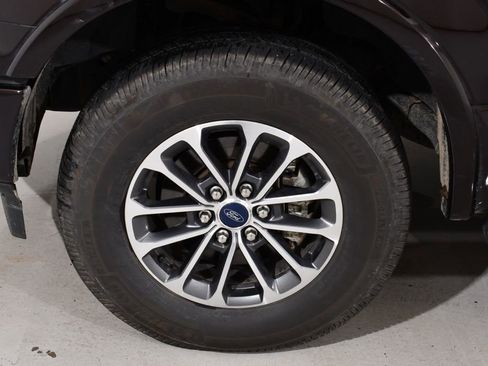 Used 2020 Ford F150 XLT w/ Equipment Group 302A Luxury AWD/4WD image 23