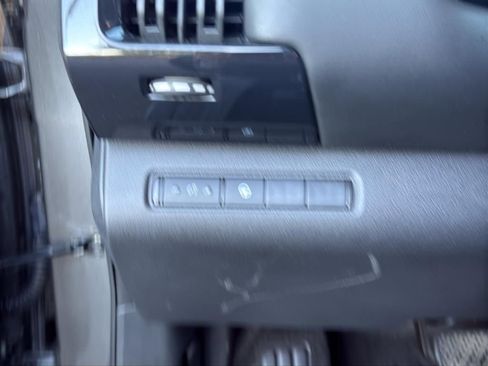 Certified 2024 Nissan Pathfinder SV image 22